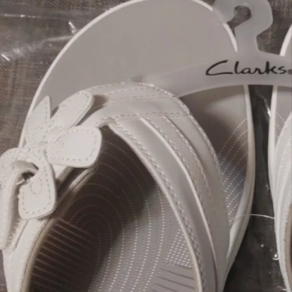 Womens Clarks Cloudstepper sandals sz 12 - Picture 3 of 5